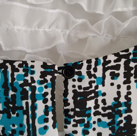 Covington Sleeveless Blouse with Ruffle, Blue Black and White Print, Size M - Picture 5 of 8